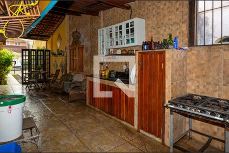 Casa de condomínio à venda com 98m², 3 quartos e 3 vagas Casa de condomínio à venda com 98m², 3 quartos e 3 vagasÁrea externa