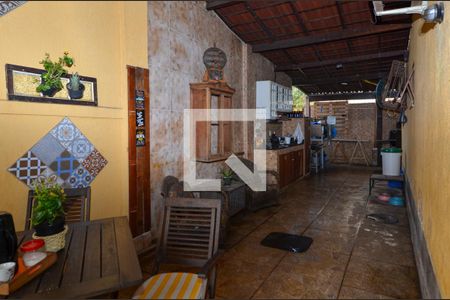 Casa de condomínio à venda com 98m², 3 quartos e 3 vagas Casa de condomínio à venda com 98m², 3 quartos e 3 vagasÁrea externa