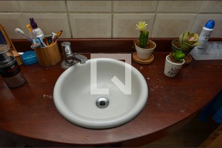 Casa de condomínio à venda com 98m², 3 quartos e 3 vagas Casa de condomínio à venda com 98m², 3 quartos e 3 vagasBanheiro Social