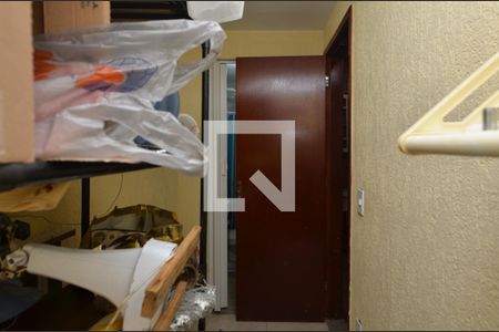 Casa de condomínio à venda com 98m², 3 quartos e 3 vagas Casa de condomínio à venda com 98m², 3 quartos e 3 vagasQuarto de serviço