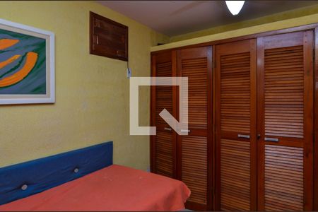 Casa de condomínio à venda com 98m², 3 quartos e 3 vagas Casa de condomínio à venda com 98m², 3 quartos e 3 vagasQuarto 2