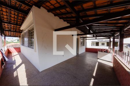 Casa à venda com 500m², 5 quartos e 6 vagasVaranda
