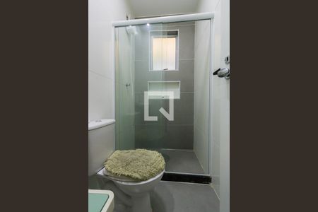 Casa à venda com 110m², 2 quartos e 1 vaga Casa à venda com 110m², 2 quartos e 1 vagaBanheiro da Suíte