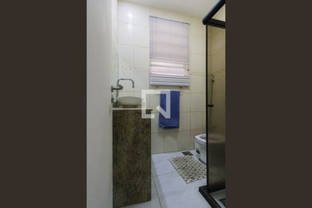 Casa à venda com 110m², 2 quartos e 1 vaga Casa à venda com 110m², 2 quartos e 1 vagaBanheiro Social