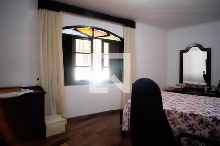 Casa à venda com 194m², 3 quartos e 5 vagasQuarto