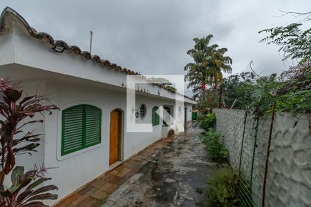 Casa para alugar com 858m², 5 quartos e 4 vagasQuintal 