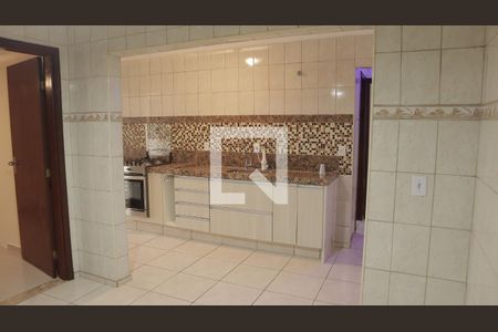 Casa à venda com 150m², 3 quartos e 2 vagasCozinha