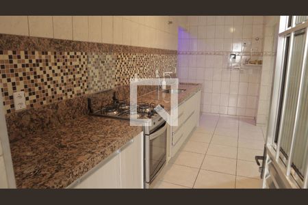 Casa à venda com 150m², 3 quartos e 2 vagasCozinha