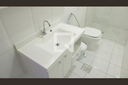 Casa à venda com 150m², 3 quartos e 2 vagasBanheiro 1