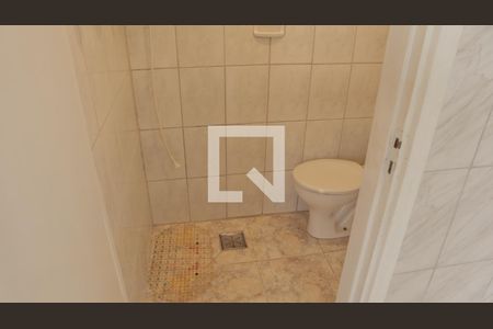 Casa à venda com 150m², 3 quartos e 2 vagasBanheiro fundos