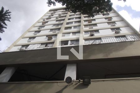 Apartamento à venda com 80m², 2 quartos e 1 vagaFachada
