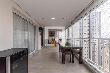 Varanda de apartamento à venda com 3 quartos, 115m² em Vila Gumercindo, São Paulo