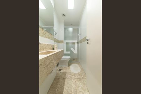 Apartamento à venda com 115m², 3 quartos e 2 vagas Apartamento à venda com 115m², 3 quartos e 2 vagasBanheiro