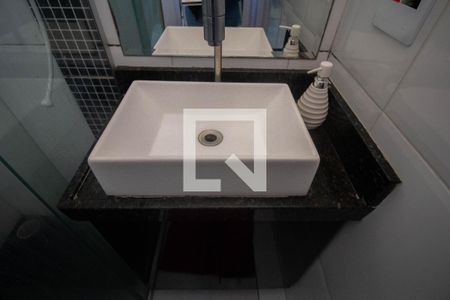 Casa de condomínio à venda com 55m², 2 quartos e 1 vagaBanheiro 2