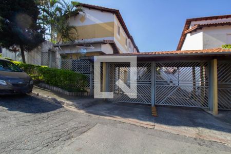 Casa de condomínio à venda com 55m², 2 quartos e 1 vagaFachada e portaria