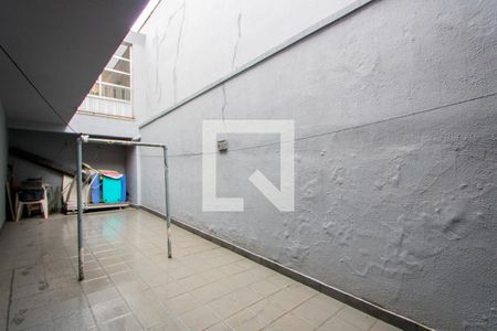 Casa à venda com 271m², 3 quartos e 4 vagas Casa à venda com 271m², 3 quartos e 4 vagasQuintal 2