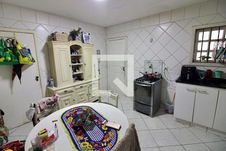 Casa à venda com 600m², 5 quartos e 5 vagas Casa à venda com 600m², 5 quartos e 5 vagasCozinha