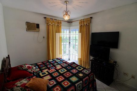 Casa à venda com 600m², 5 quartos e 5 vagas Casa à venda com 600m², 5 quartos e 5 vagasSuíte 4