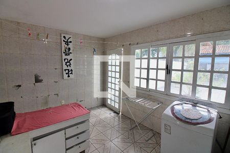 Casa à venda com 600m², 5 quartos e 5 vagas Casa à venda com 600m², 5 quartos e 5 vagasÁrea de Serviço