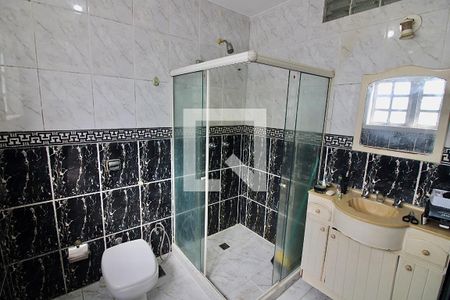 Casa à venda com 600m², 5 quartos e 5 vagas Casa à venda com 600m², 5 quartos e 5 vagasBanheiro da Suíte 2