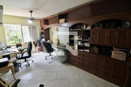 Casa à venda com 600m², 5 quartos e 5 vagas Casa à venda com 600m², 5 quartos e 5 vagasQuarto