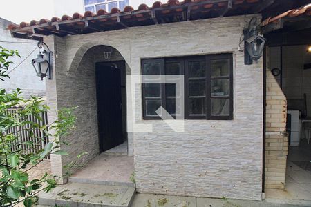 Casa à venda com 600m², 5 quartos e 5 vagas Casa à venda com 600m², 5 quartos e 5 vagasÁrea Externa