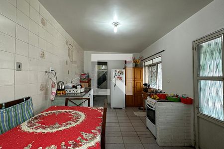 Casa à venda com 220m², 4 quartos e 5 vagasCozinha 