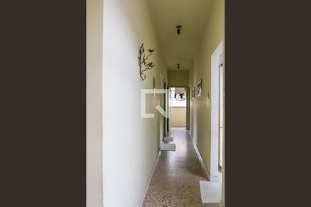 Casa para alugar com 269m², 3 quartos e 5 vagas Casa para alugar com 269m², 3 quartos e 5 vagasCorredor do 2º Pavimento