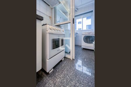 Apartamento para alugar com 67m², 2 quartos e 2 vagas Apartamento para alugar com 67m², 2 quartos e 2 vagasCozinha