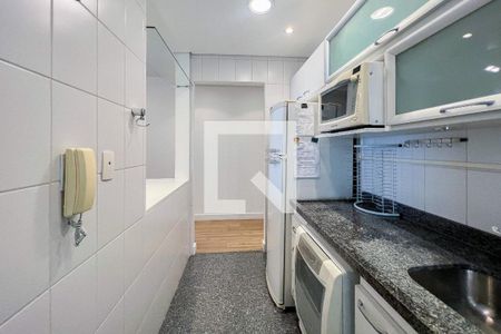 Apartamento para alugar com 67m², 2 quartos e 2 vagas Apartamento para alugar com 67m², 2 quartos e 2 vagasCozinha