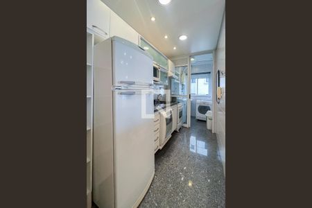 Apartamento para alugar com 67m², 2 quartos e 2 vagas Apartamento para alugar com 67m², 2 quartos e 2 vagasCozinha