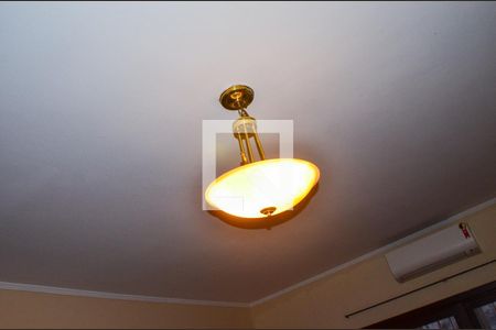 Casa à venda com 280m², 3 quartos e 4 vagas Casa à venda com 280m², 3 quartos e 4 vagasDetalhe da Suíte