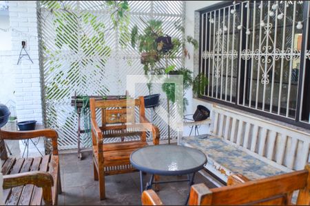 Casa à venda com 280m², 3 quartos e 4 vagas Casa à venda com 280m², 3 quartos e 4 vagasÁrea comum