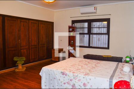 Casa à venda com 280m², 3 quartos e 4 vagas Casa à venda com 280m², 3 quartos e 4 vagasSuíte