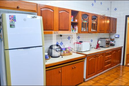 Casa à venda com 280m², 3 quartos e 4 vagas Casa à venda com 280m², 3 quartos e 4 vagasCozinha