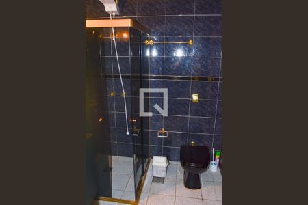 Casa à venda com 280m², 3 quartos e 4 vagas Casa à venda com 280m², 3 quartos e 4 vagasBanheiro Social e do Quarto 2