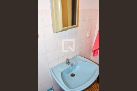 Casa à venda com 280m², 3 quartos e 4 vagas Casa à venda com 280m², 3 quartos e 4 vagasbanheiro serviço