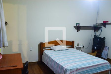 Casa à venda com 280m², 3 quartos e 4 vagas Casa à venda com 280m², 3 quartos e 4 vagasQuarto 1