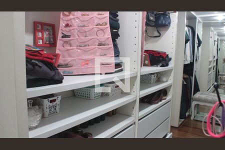 Apartamento à venda com 160m², 3 quartos e 1 vagaCloset da suíte