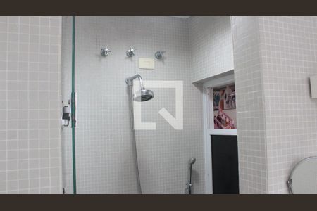 Apartamento à venda com 160m², 3 quartos e 1 vagaChuveiro