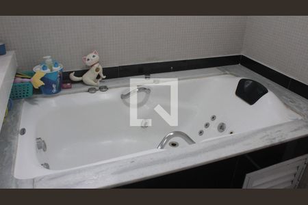 Apartamento à venda com 160m², 3 quartos e 1 vagaBanheiro da Suíte