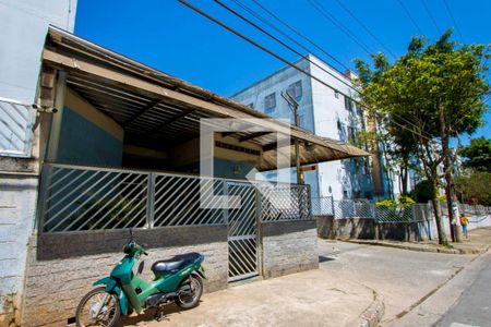 Apartamento para alugar com 46m², 2 quartos e 1 vagaFachada