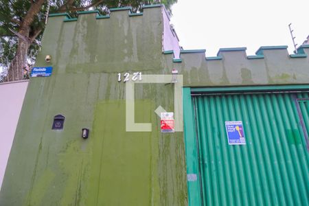 Casa à venda com 351m², 2 quartos e 4 vagasEntrada