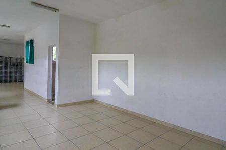 Casa à venda com 351m², 2 quartos e 4 vagasSala