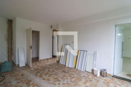 Casa à venda com 351m², 2 quartos e 4 vagasGaragem