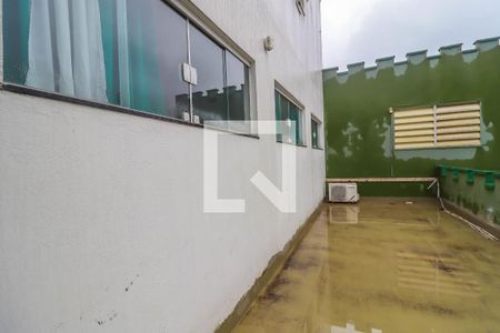 Casa à venda com 351m², 2 quartos e 4 vagasQuintal