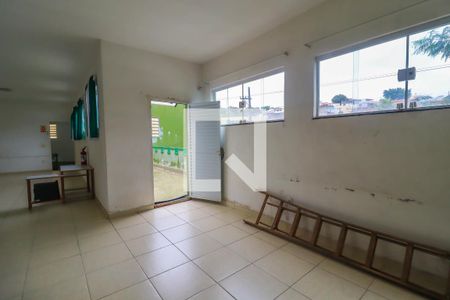 Casa à venda com 351m², 2 quartos e 4 vagasSala