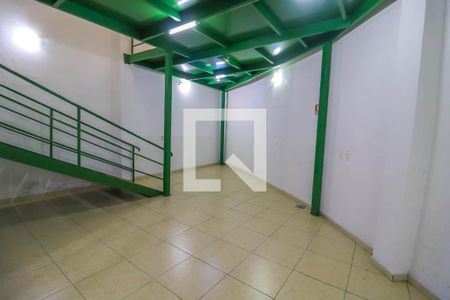 Casa à venda com 351m², 2 quartos e 4 vagasSala 2