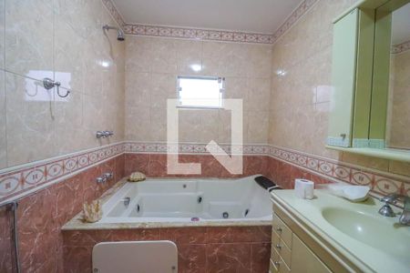 Casa à venda com 351m², 2 quartos e 4 vagasBanheiro