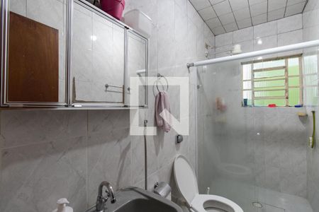 Casa à venda com 250m², 3 quartos e 2 vagas Casa à venda com 250m², 3 quartos e 2 vagasBanheiro 2